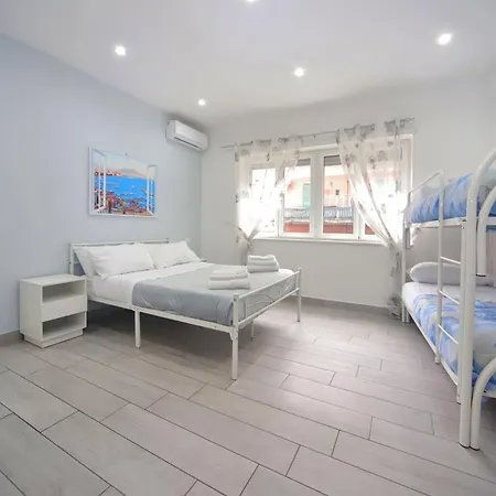 Dimora Di Antonietta - Near Train Station & Wi-fi Apartament *